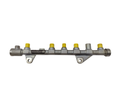 Vstrekovacia Rampa 8200750048 0445214158 1.9 dci Renault