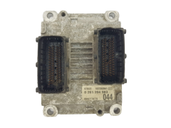Riadiaca Jednotka Motora ECU Fiat 0467778770 0261204983 Bosch