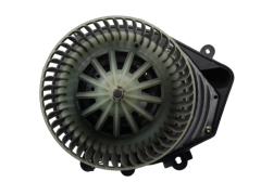 Motor Ventilátora Kúrenia VW Passat Audi A4 8D1820021 740221233F 1087