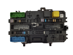 Skrinka poistiek 13222173 5DK008669-33 Opel GM Hella 19836