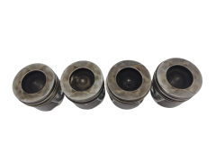 Piest motora Renault G 7701477818 H 7701477819 2.0 DCI M9R