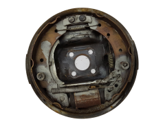 Kryt kotúča brzdy Szczęk Ľavá 7701051524 Renault Clio 2 32190992-2 11889
