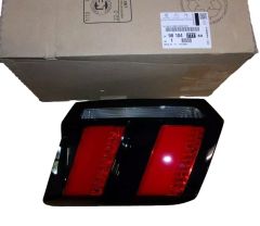 Svetlo Pravý Zadný Originál 9810477780 Peugeot 3008