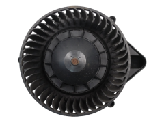 Motor Ventilátora Kúrenia Audi Seat 8E1820021B 5508100 Valeo 1101