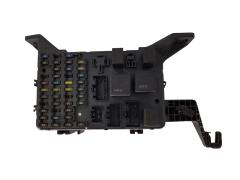 Skrinka poistiek Ford 1S7T-14A073-AE 18811