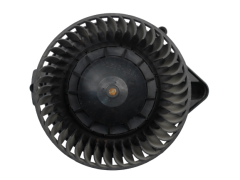 Motor Ventilátora Kúrenia Audi Seat 8E1820021E 9020016 Valeo 1100