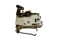 Mechanizmus dverového zámku Pravý Predný 9136A1 Peugeot 205 309 Kiekert 10590