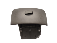 Priehradka 681087227R Renault Clio 4