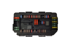 Skrinka poistiek 6114 V7 9337879 01 19451.000.001 BMW