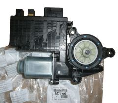 Motor zdvíhacieho mechanizmu okna Ľavý Predný Nový Originál 9221HH Citroen C4 Picasso