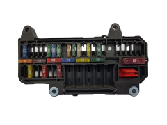 Skrinka poistiek BMW 61136900583-01 10688710
