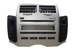 Rádio prehrávač CD Toyota Yaris 86120-0D200 W13801 2