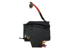 Skrinka poistiek AV6T-14A067-BC Ford FoMoCo 18444