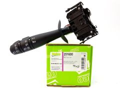 Prepínač svetiel Master III Movano NV400 2556000Q0K valeo Prepínač svetiel Master III Movano NV400 2556000Q0K valeo