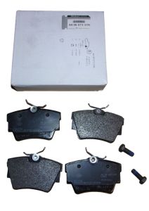 Brzdové doštičky Zadný Nový Originál 440607337R Renault