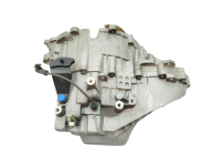 Prevodovka Nový Originál VM1005 7700110712 Renault Safrane 2.0 16v