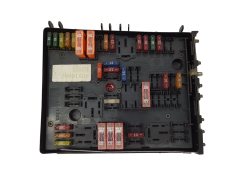 Skrinka poistiek VW Audi 1K0937124H 0-1534502-1 20469
