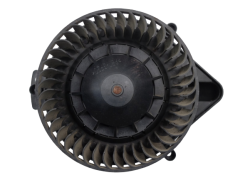 Motor Ventilátora Kúrenia Audi Seat 8E1820021E 9020016 Valeo 1049