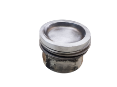 Piest motora B 7700113638 2.0 8V F3R Renault 1025