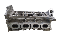 Hlava valcov 11040BV80A 1.6 TCE Renault Nissan
