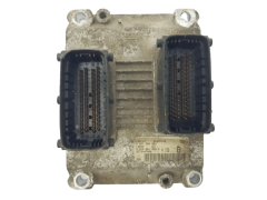 Riadiaca Jednotka Motora ECU Fiat 00468019900 0261206983 Bosch