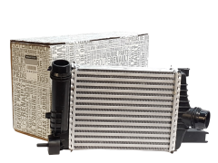 Medzichladič Renault Clio 4 Captur Duster 144961381R Nový Originál