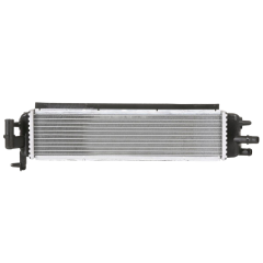 Medzichladič Originál Citroen Peugeot DS5 3008 2.0 HDI 1330Z1