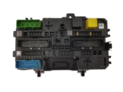 Skrinka poistiek Opel 13180774 5DK008669-61 GM Hella