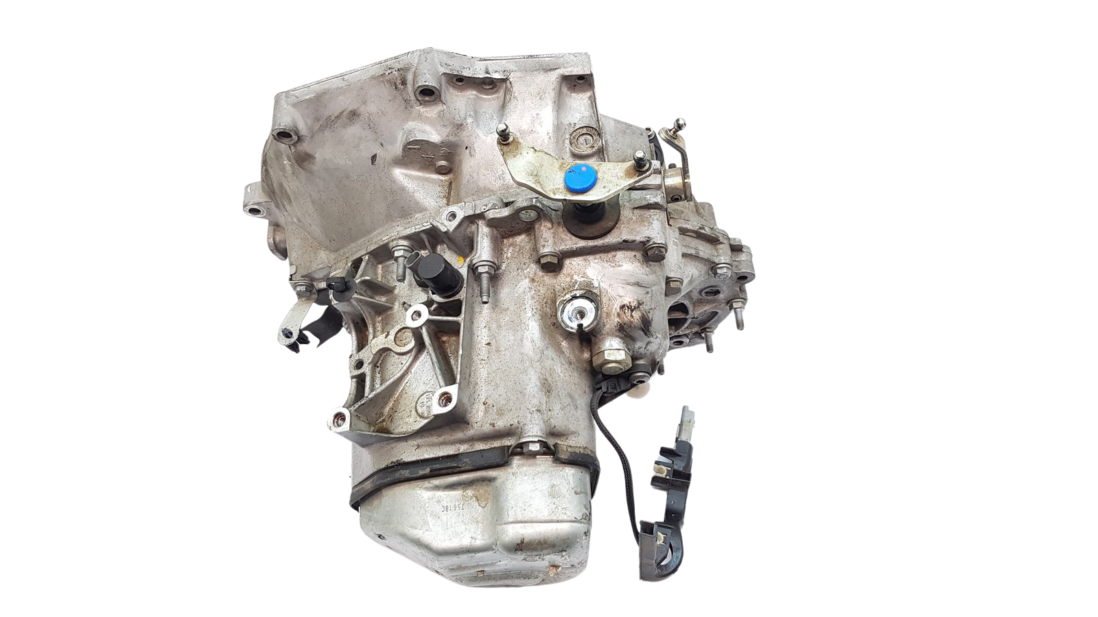 Manuálna prevodovka 20A704 1.2 VTI Peugeot 208 Citroen C3 3 main product photo