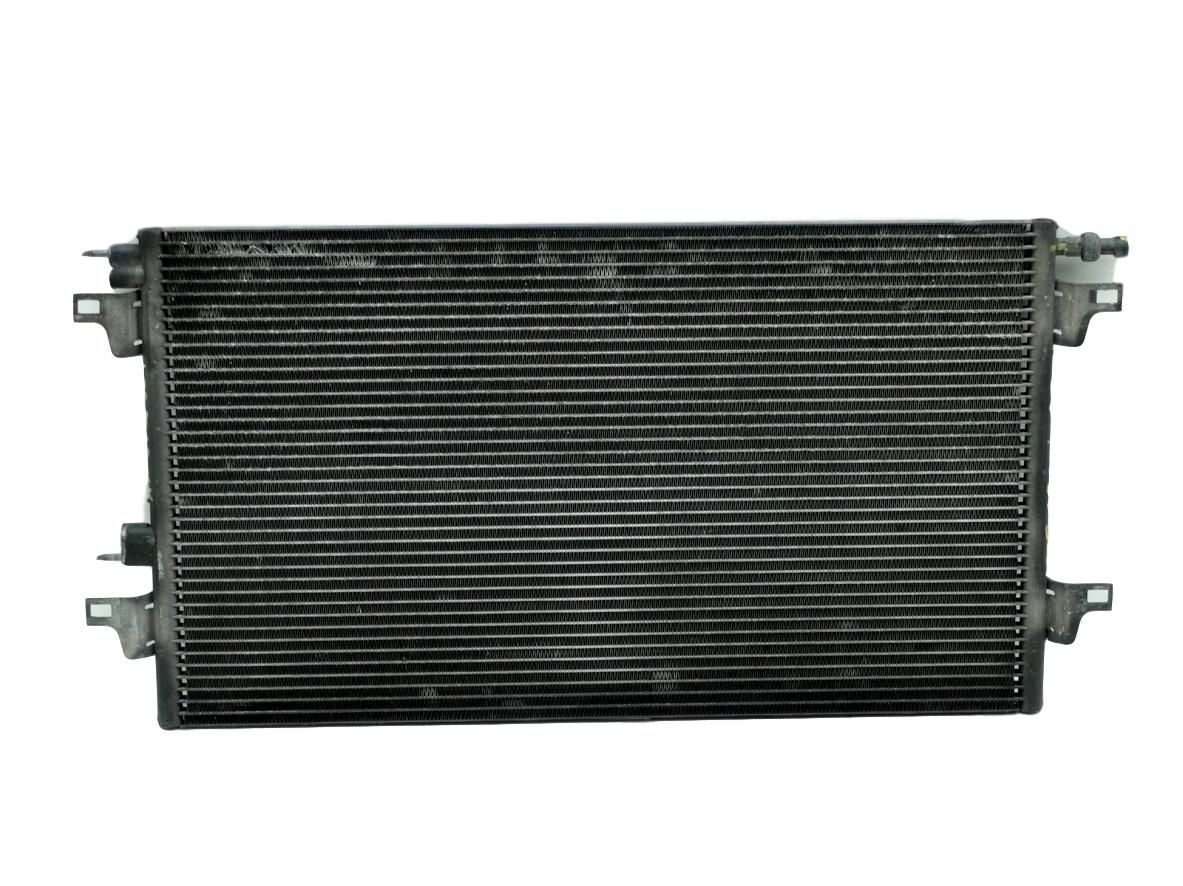 Klimatizačný kondenzátor Renault 8200008763 Behr 2320 main product photo