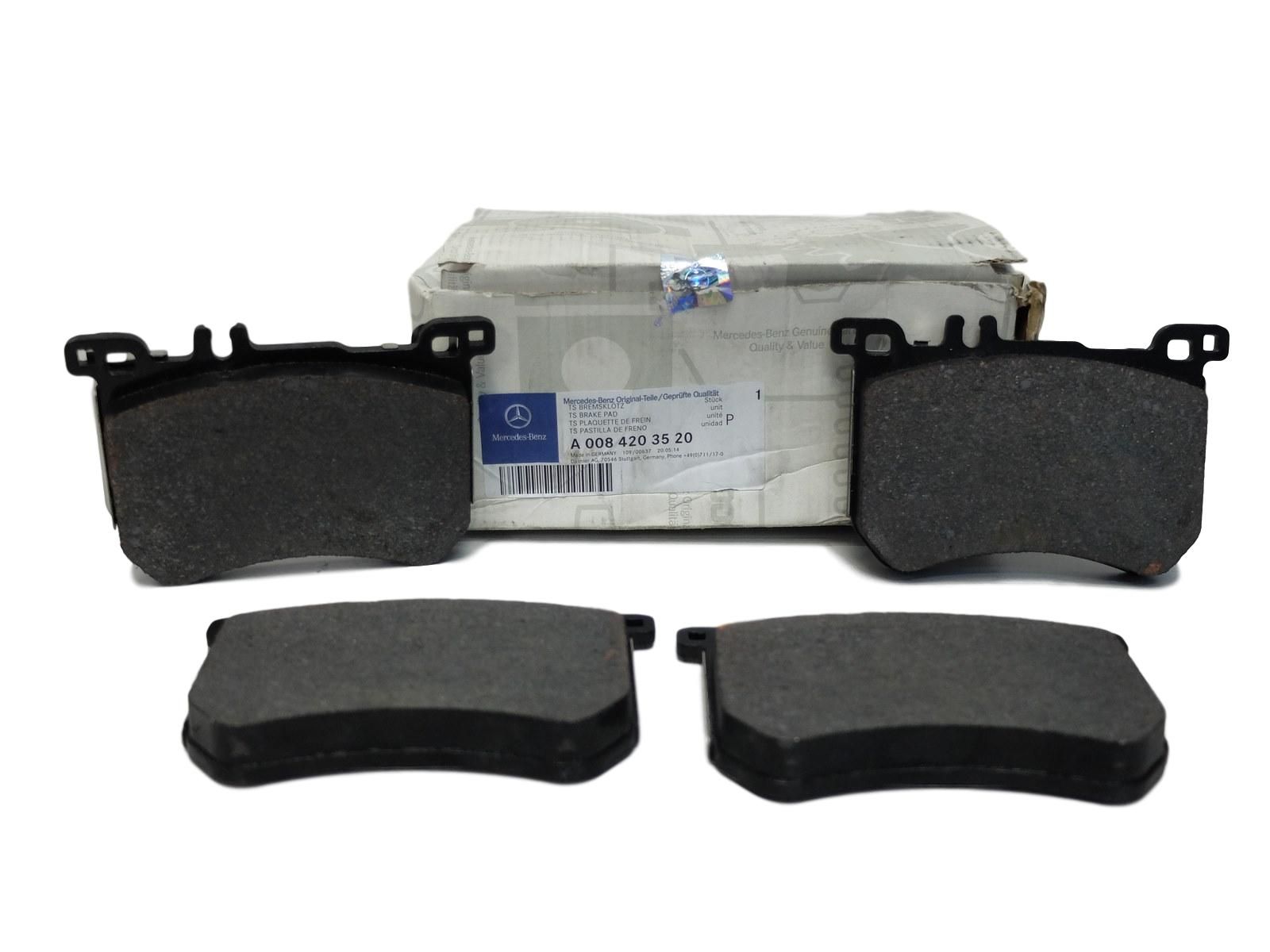 Brzdové doštičky Predný Nový Originál Mercedes-Benz A0084203520 main product photo