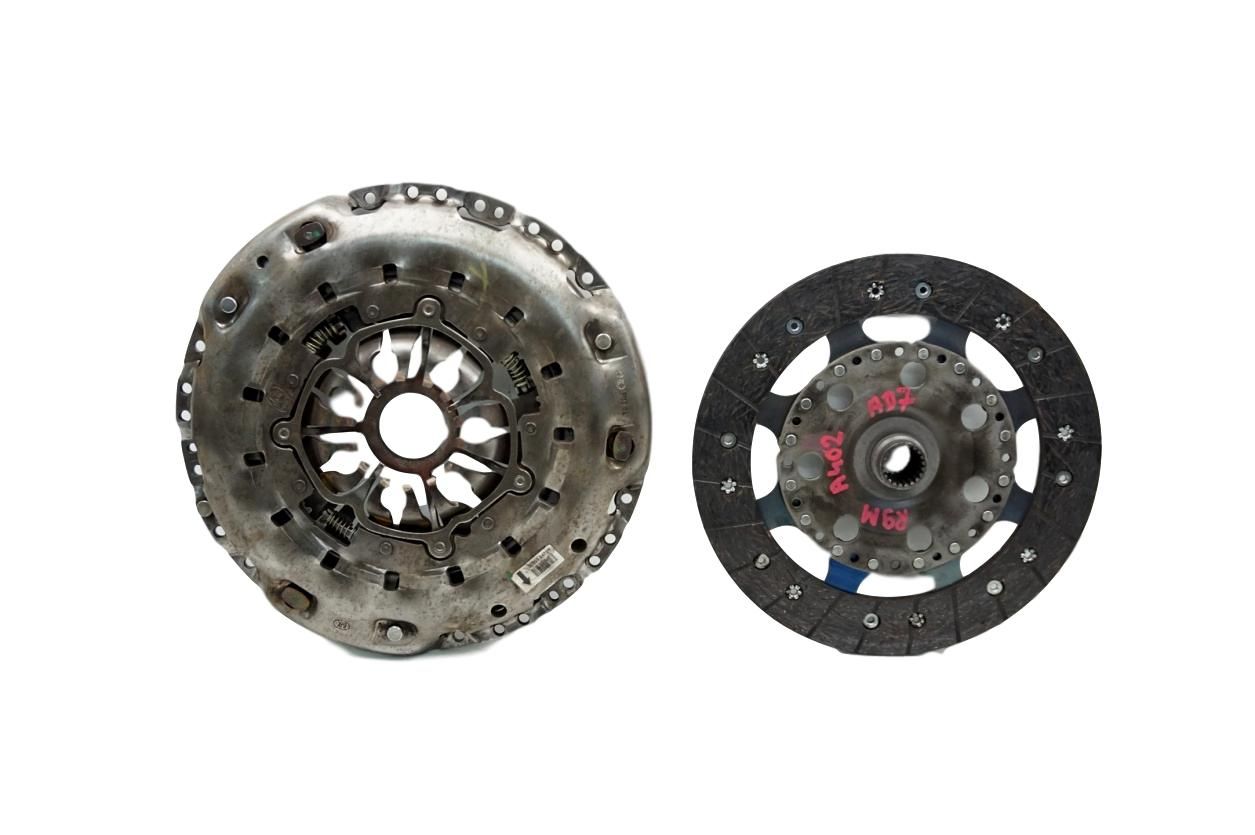 Spojka Kpl 302058134R 1,6 dci Megane 3 Renault Nissan main product photo