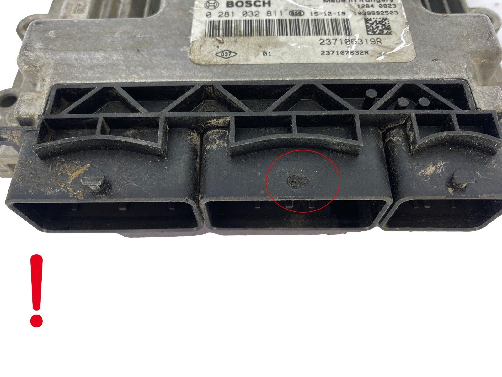 Riadiaca Jednotka Dacia 237107632R 237106319R 0281032811 Bosch 52034 main product photo